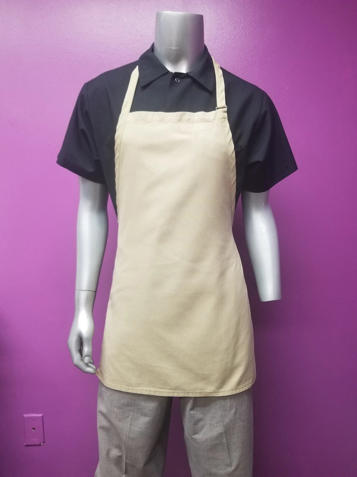 APRONS FOR INDUSTRIAL AND RESTAURANT USE PREOWNED